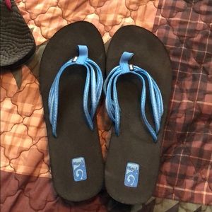 New Teva sandals